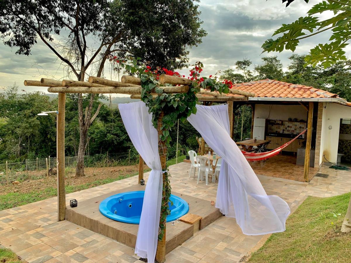 Chale Com Jacuzzi Vista Do Lago Alexania Экстерьер фото